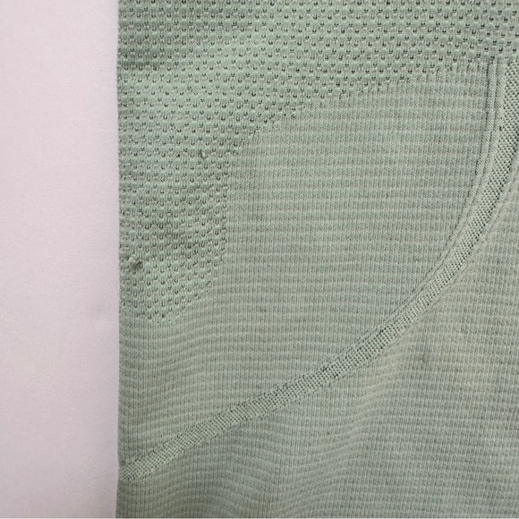 Bundle of 2 Lululemon Swiftly Tech Racerback Tank Top Pink Green Shirt Sz 6 - Picture 14 of 16